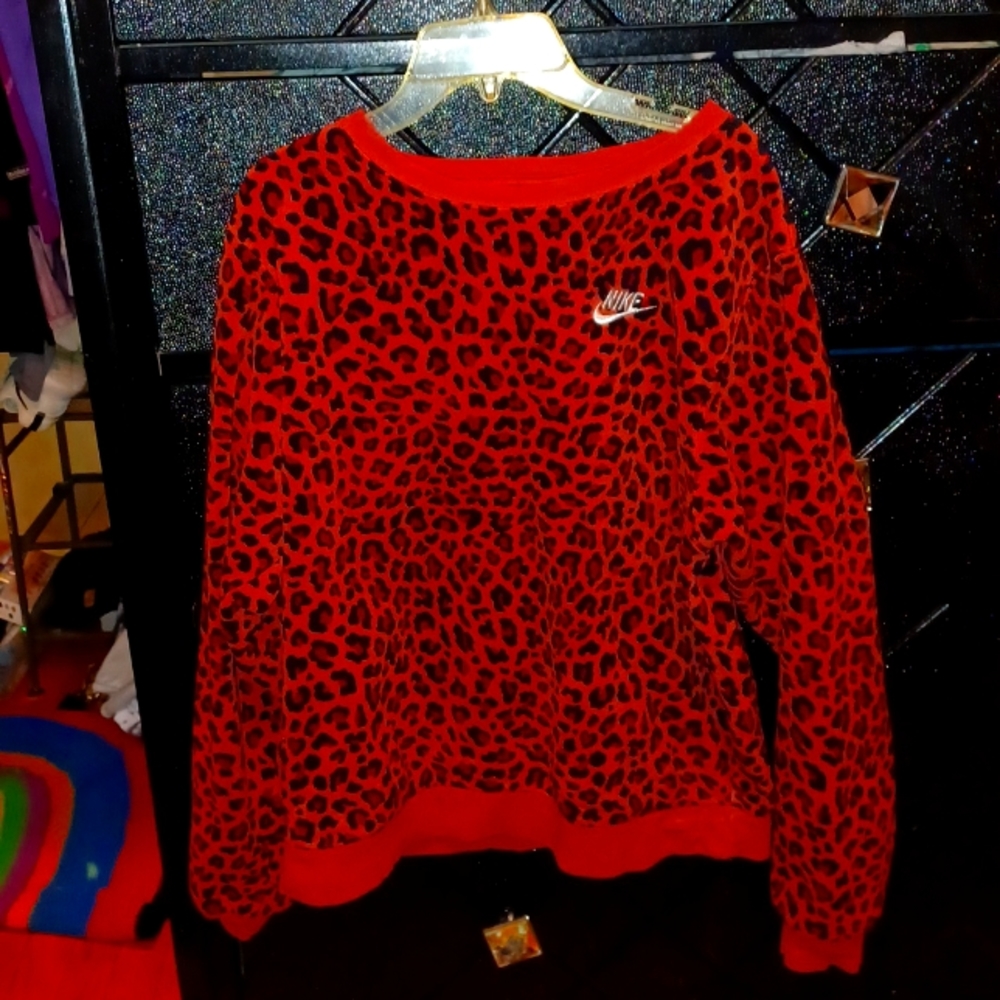 Nike leopard sweatshirt